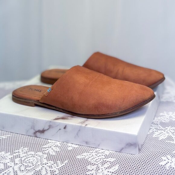 TOMS Leather Jutti Mules - Picture 2 of 10